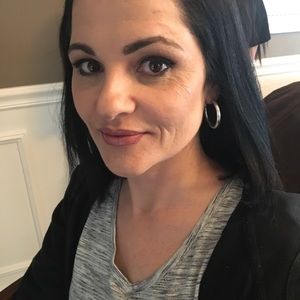 Meet your Posher, Gina